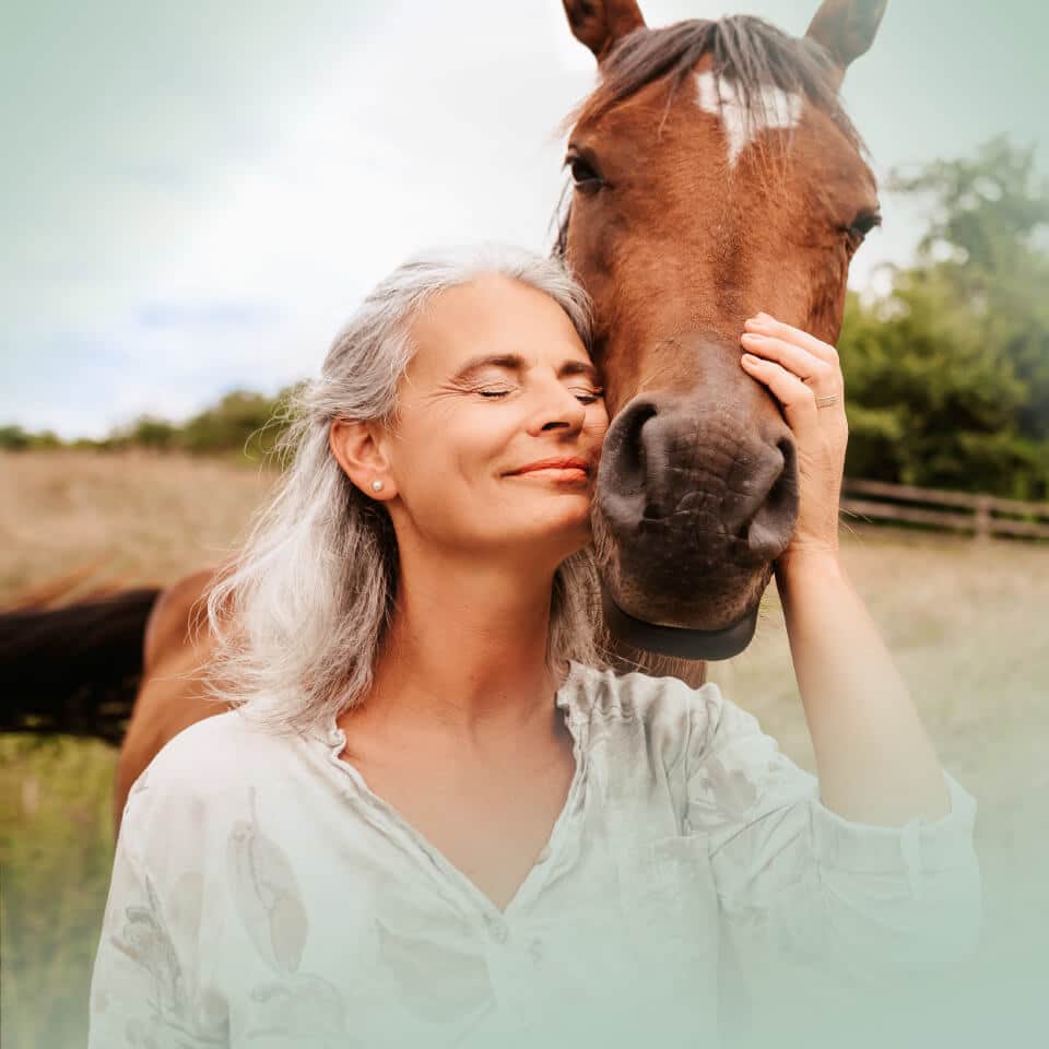 Inikua_Slider1_iStock-1328868643_Tablet